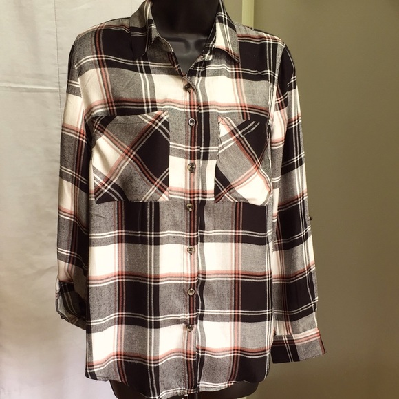 Charlotte Russe Tops - NWOT, Charlotte Russe shirt, back diagonal opening